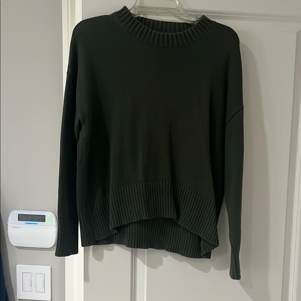 Sweater - Picture 2 of 11